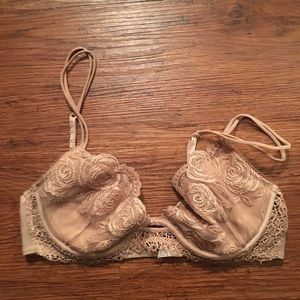 la perla deep nude bra